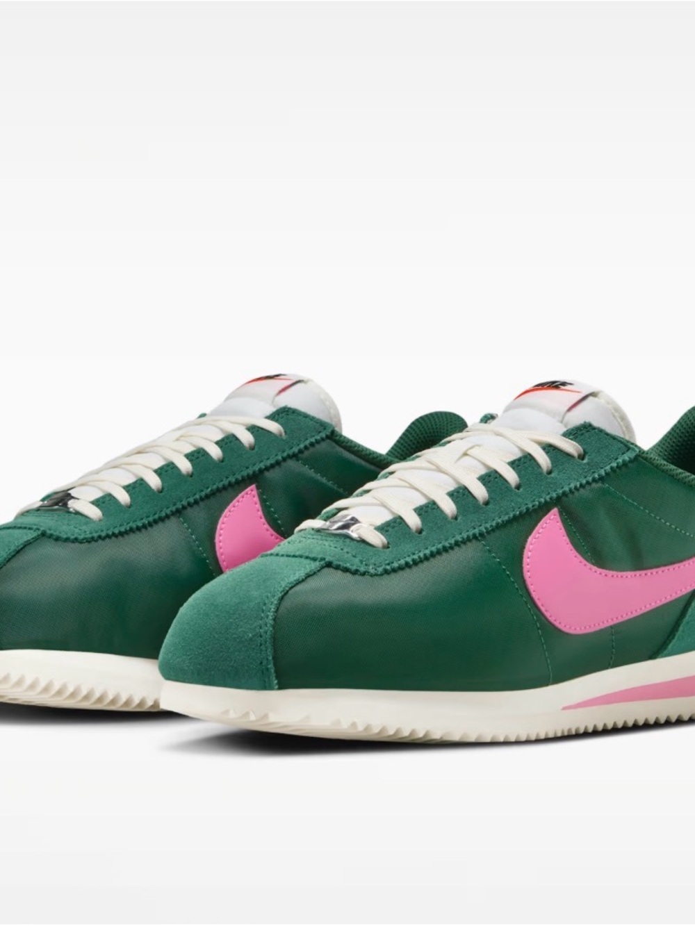 NIB Nike Green Sneaker with Pink Swoosh